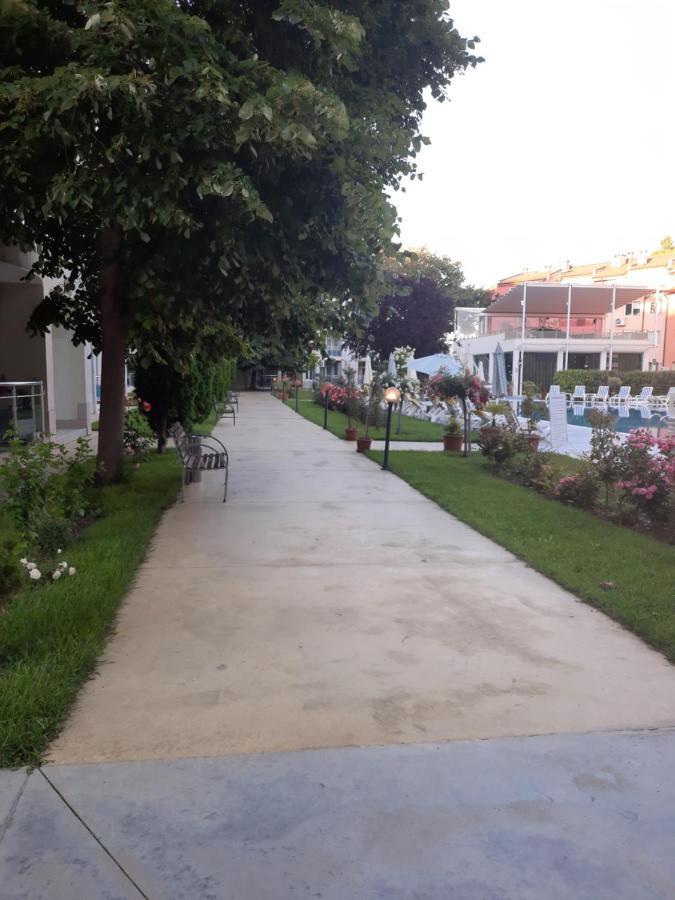 Oazis Cozy Beach Apartment Ράβντα Εξωτερικό φωτογραφία